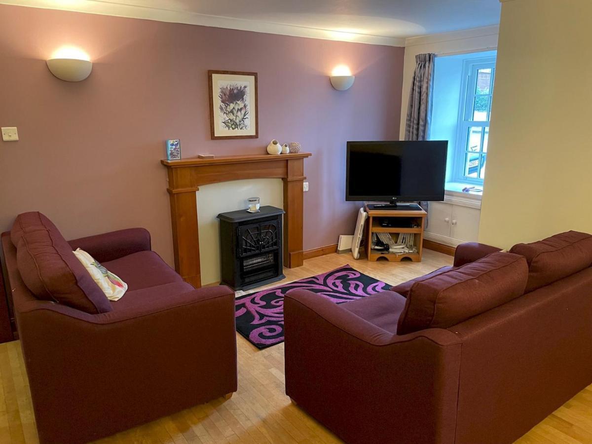 Pass The Keys Charming 3Br Listed Cottage In Historic Wigtown Нютън Стюарт Екстериор снимка