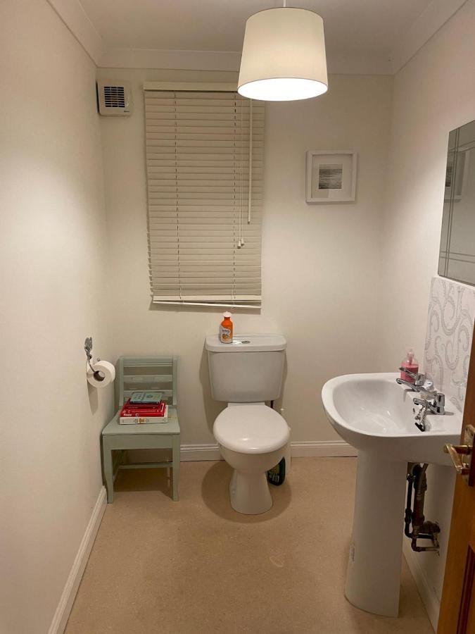 Pass The Keys Charming 3Br Listed Cottage In Historic Wigtown Нютън Стюарт Екстериор снимка